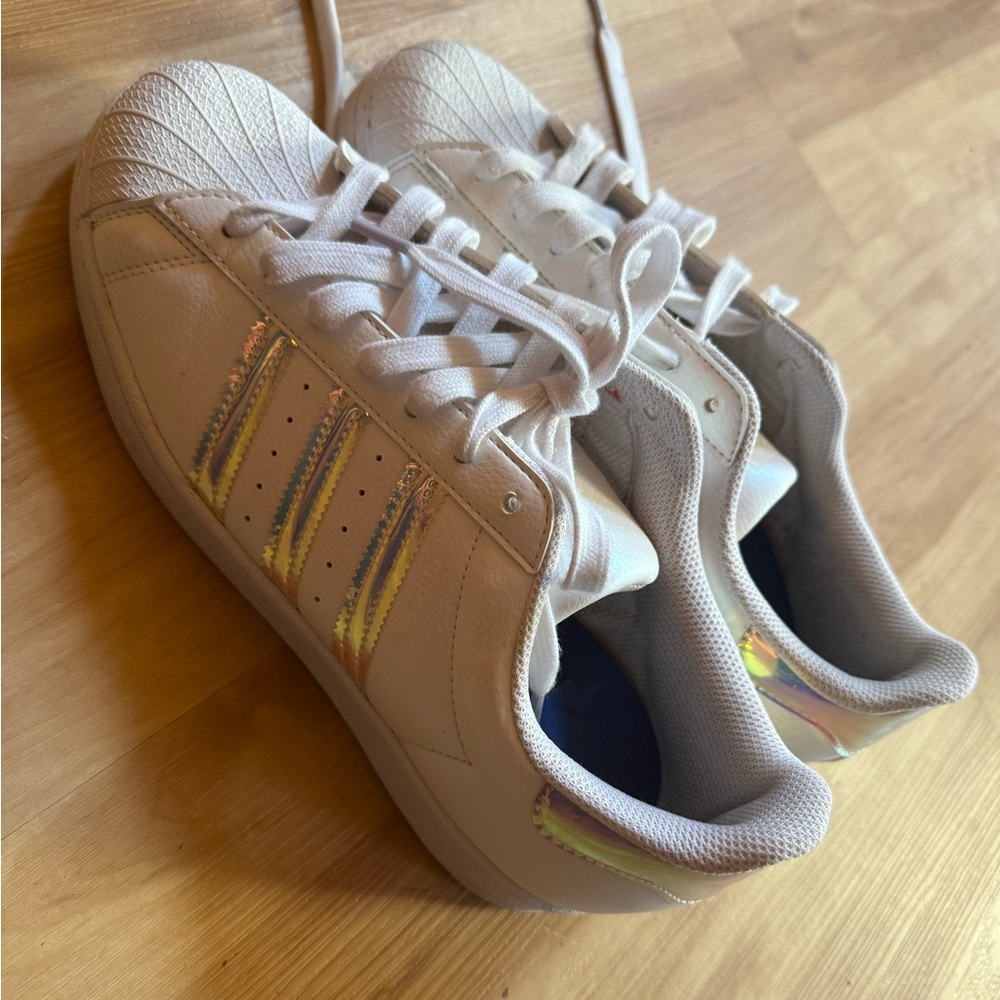 Adidas White Superstar Iridescent Size 10 US)